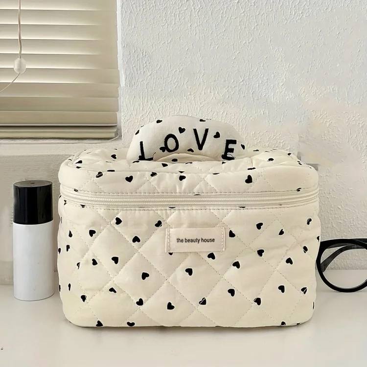Love Mini Heart Print Cosmetic Travel Organizer